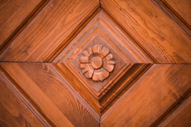 Prag sokaklarındaki tarihi kapıları kapatın.