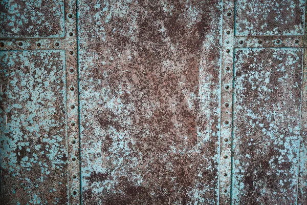 Prag sokaklarındaki tarihi kapıları kapatın.