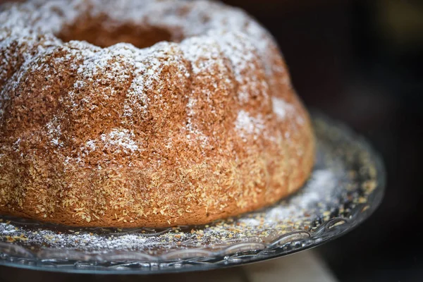 Lezzetli paskalya pastası ve buz şekeri