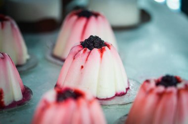 ev yapımı mini pasta ve pasta