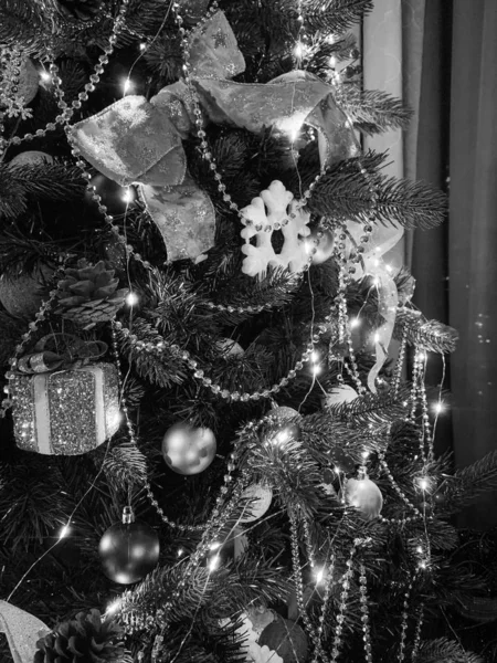 Schöner Weihnachtsbaum Aus Nächster Nähe — Stockfoto