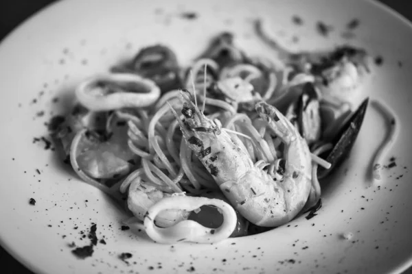 Delicious Italian Spaghetti Fresh Sea Food Spices — ストック写真