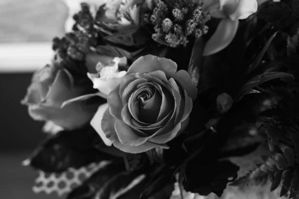 Naturalne Róże Kwiat Bukiet Zbliżenie — Zdjęcie stockowe