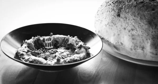 Pyszne Domowe Libańskie Hummus Świeżymi Nasionami Granatu — Zdjęcie stockowe