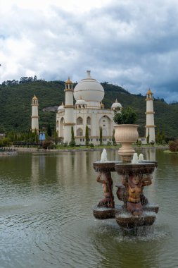 Jaime Duque Parkı 'ndaki Taj Mahal.