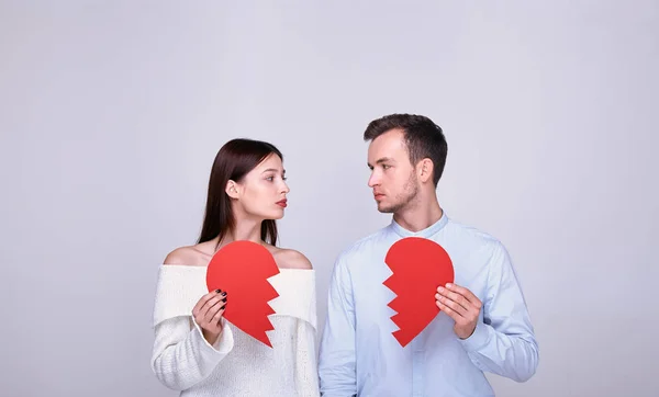 Amantes con el corazón roto, ruptura de relaciones, divorcio . —  Fotos de Stock