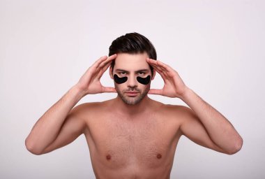 Duştan sonra ciddi bir maço..