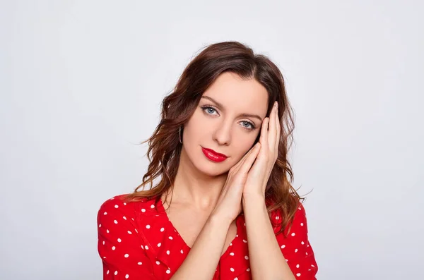 Imagen Una Hermosa Joven Posando Con Los Ojos Azules Pelo — Foto de Stock