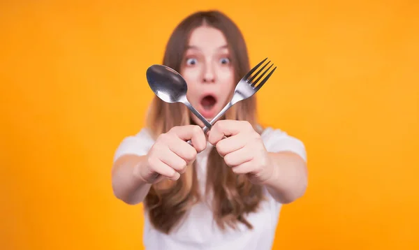 Frightened Unhappy Young Caucasian Girl Crossed Her Fork Spoon Her — Stock Photo, Image