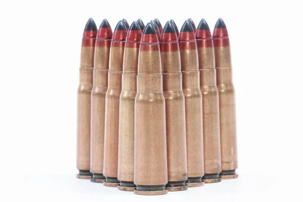 Skupina bullet pušky na bílém pozadí. Vyberte si kontaktní místo f — Stock fotografie