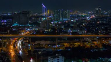 Bangkok şehir ve expressway gece zaman atlamalı.
