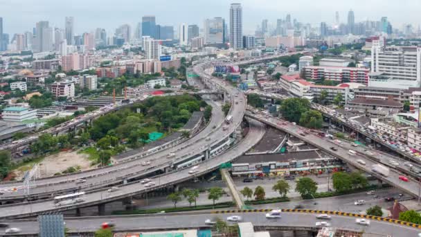 Čas zanikla rychlostní silnice ve městě Bangkok. Původní velikost 4k (4096 × 2304) — Stock video