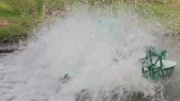 Turbine pour augmenter l'oxygène dans l'eau 