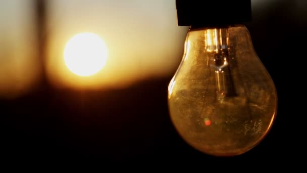 Light Bulb Setting Sun Setting Sun Shines Light Bulb — Stock Video