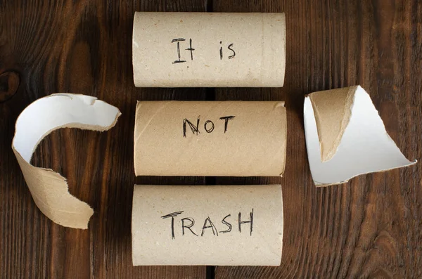 Núcleos Papel Higiénico Sobre Fondo Madera Cero Residuos Reciclaje Vista Fotos de stock