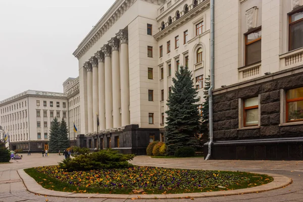 Администрация президента. Киев. Украина. 27 сентября 2019 года — стоковое фото