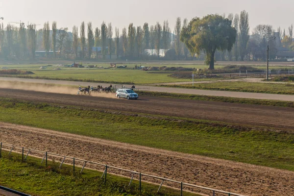 Schöne ukraine. Kiewer Hippodrom. 27. Oktober 2019 — Stockfoto