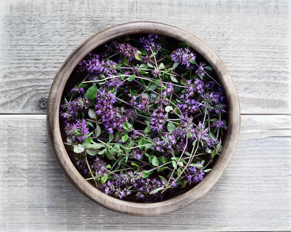 Thyme Wooden Bowl Wooden Table Flowers Thyme Collected Drying Herbal — Stock Photo, Image