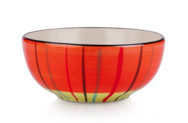 Beyaz arkaplanda izole edilmiş kase