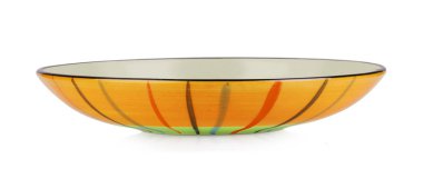 Beyaz arkaplanda izole edilmiş kase