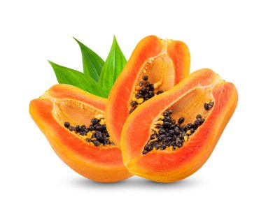Olgun papaya beyaz arka planda izole edilmiş. tam alan derinliği