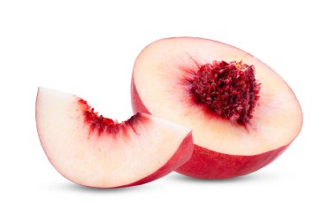 Nektarin meyvesi beyaz arka planda izole edilmiş. tam alan derinliği