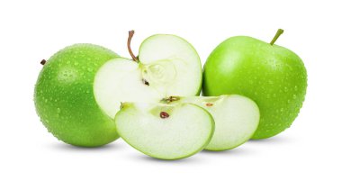 Yeşil elma beyaz arka planda izole edilmiş. tam alan derinliği