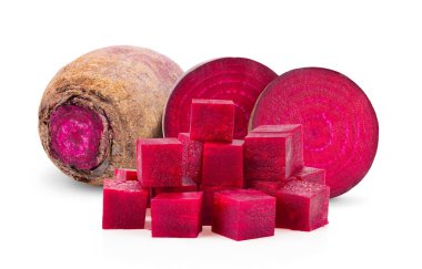  Pancar kökü sebzeleri ve yarım izole edilmiş beyaz arka plan. tam alan derinliği