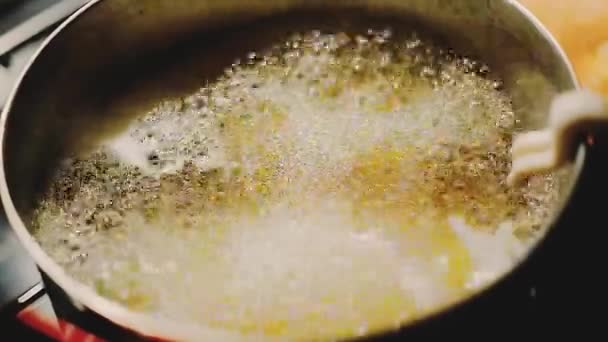 Deegwaren Koken Kokend Water — Stockvideo