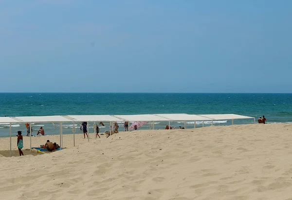 berrak su dalgaları ile