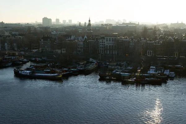 Amsterdam, Niederlande - Blick von oben auf das Stadtpanorama — Stockfoto