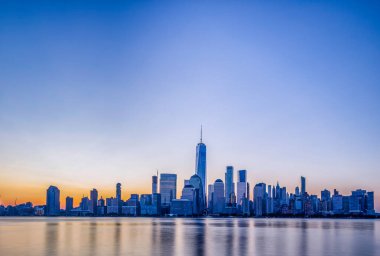 Şafak vakti Manhattan ufuk çizgisi, New Jersey manzarası