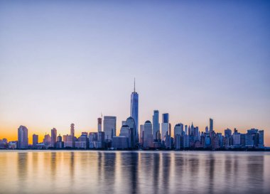 Şafak vakti Manhattan ufuk çizgisi, New Jersey manzarası