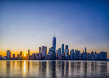 Şafak vakti Manhattan ufuk çizgisi, New Jersey manzarası