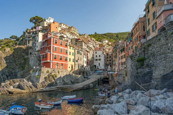 Λιμάνι του Riomaggiore στο Cinque terre — Φωτογραφία Αρχείου