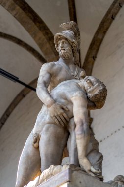 Florence, İtalya - 25 Ağustos 2018: Piazza della Signoria 'da ölen erkek arkadaşının heykeli