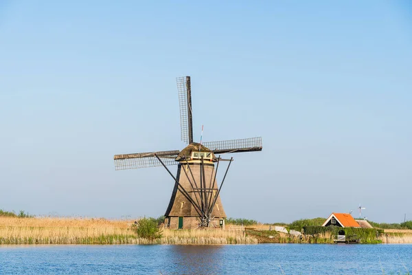 Famosi mulini a vento a Kinderdijk, vicino Rotterdam in Olanda — Foto Stock