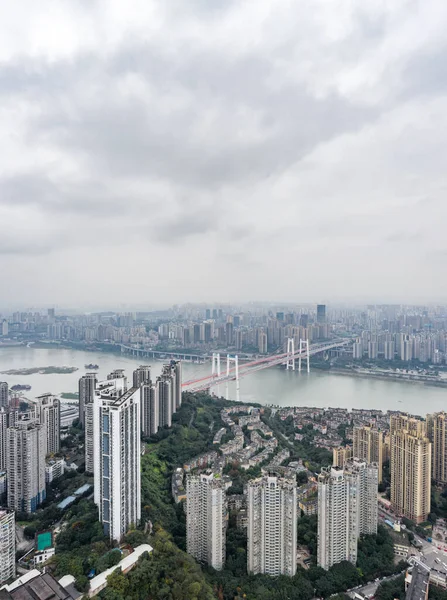 Drone Aérien Pont Caiyuanba Dessus Rivière Yangtze Bâtiment Résidentiel Dense — Photo