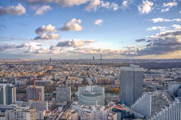 Aerial Drone Shot Levallois Paris Eiffel Tower Tour Montparnasse Jardin — стоковое фото