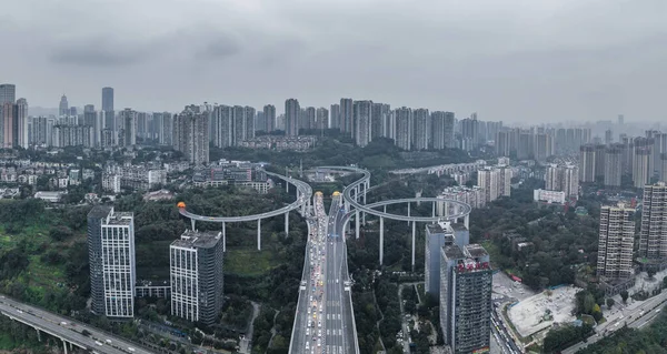 Αεροπλάνο Drone Της Caiyuanba Flyover Κίνηση Ζοφερή Πρωινή Ώρα — Φωτογραφία Αρχείου