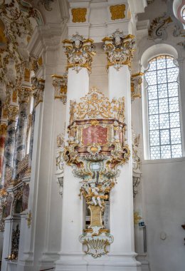 Wieskirche 'deki Rococo tarzı duvar resmi freski dekorasyonu, Wies Hacı Kilisesi