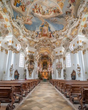 Rokoko tarzının koridor manzarası ya da Wies Hac Kilisesi 'nin içindeki fresk, Wieskirche