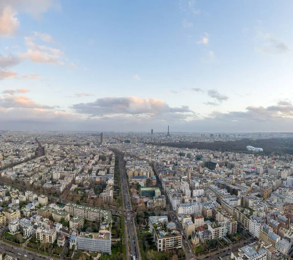 Повітряний Дрон Знятий Neuilly Levallois Парижі Ейфелевою Вежею Булоновими Лісами — стокове фото