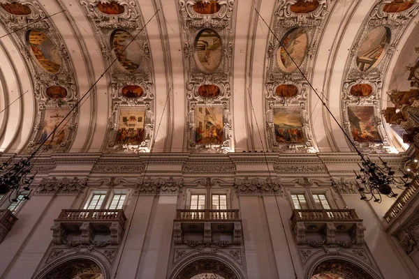 Mural Teto Nave Corredor Dentro Corredor Catedral Salzburgo Com Luz — Fotografia de Stock