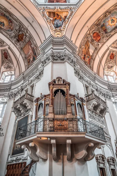 Orgona Cső Függőlegesen Szent Vergilius Freskó Festmény Mennyezeten Salzburgi Székesegyház — Stock Fotó