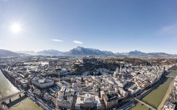 Vista Aérea Del Dron Fortaleza Nevada Hohensalzburg Con Vista Montaña — Foto de Stock