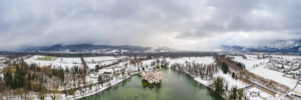 Luftaufnahme Des Wasserschlosses Schloss Anif Künstlichen Teich Salzburger Stadtrand Bei — Stockfoto