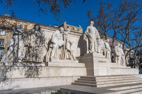 Budapeste Hungria Fevereiro 2020 Completo Complexo Estátuas Calcário Monumentos Praça — Fotografia de Stock