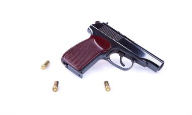 Makarov tabanca veya Pm beyaz arka plan üzerinde izole Rus bir otomatik silah mı.