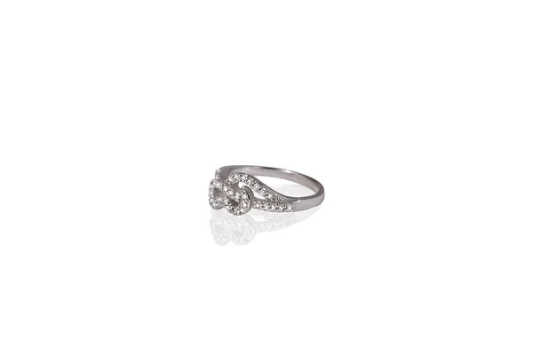 Silberner Edelstahl-Notenschlüssel weiblich mit Diamanten auf weißem Hintergrund. gutes Material für Designschmuck. — Stockfoto